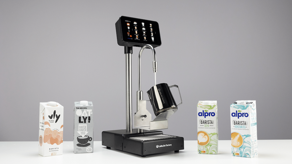 latte art factory rostlinna mleka